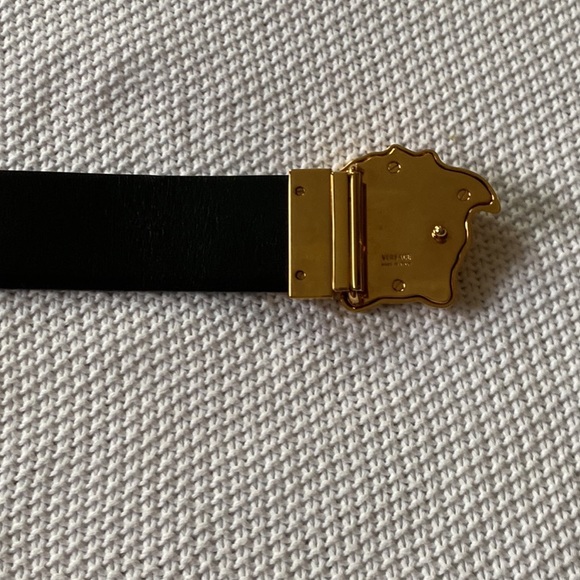 Authentic Versace belt for sale - Picture 4 of 10